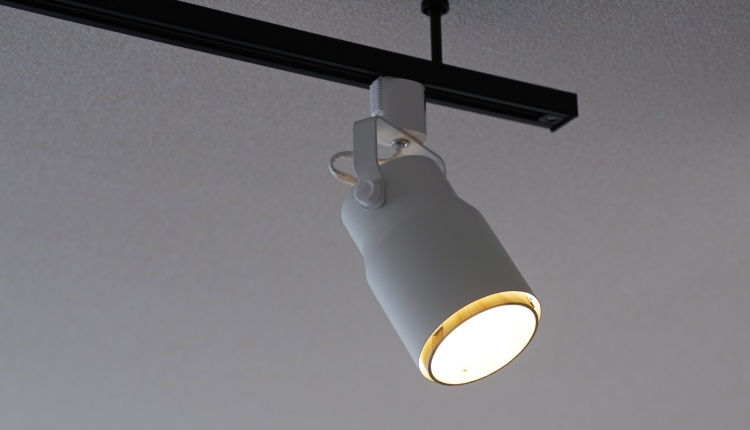 ヒカリ屋 スポットライト 2セット 楽天市場】2024年10月リニューアル 【調光調色電球付き】HIKARIYA